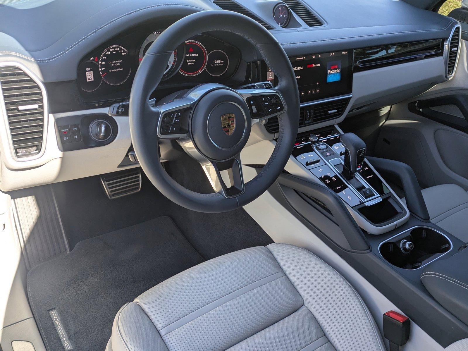 2021 Porsche Cayenne Vehicle Photo in Sarasota, FL 34231