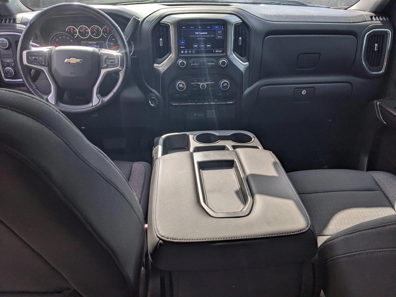 2020 Chevrolet Silverado 1500 Vehicle Photo in PEMBROKE PINES, FL 33024-6534