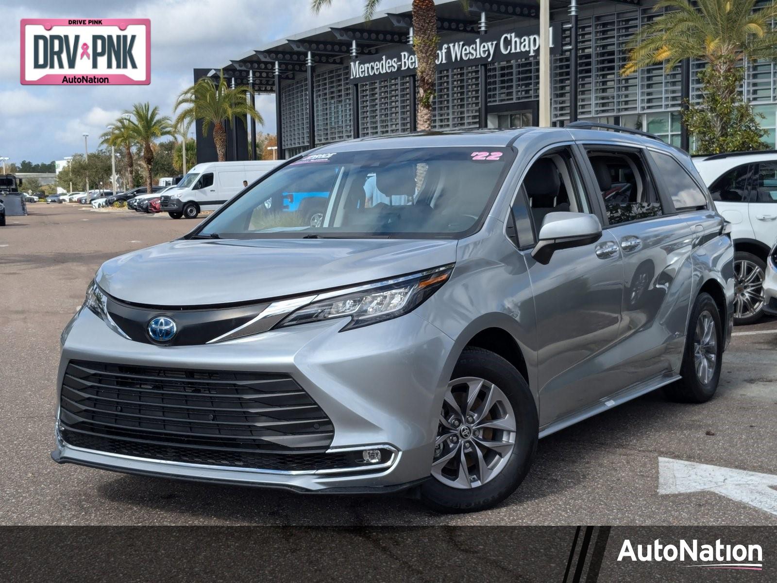 2022 Toyota Sienna Vehicle Photo in Wesley Chapel, FL 33544