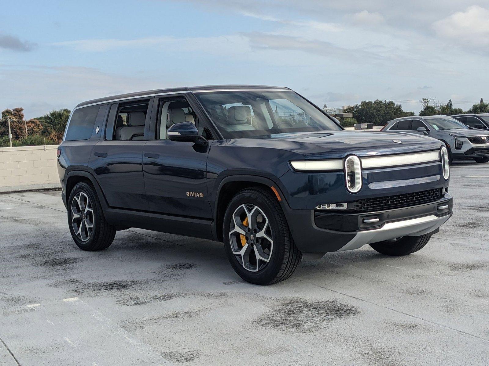 2023 Rivian R1S Vehicle Photo in WEST PALM BEACH, FL 33407-3296