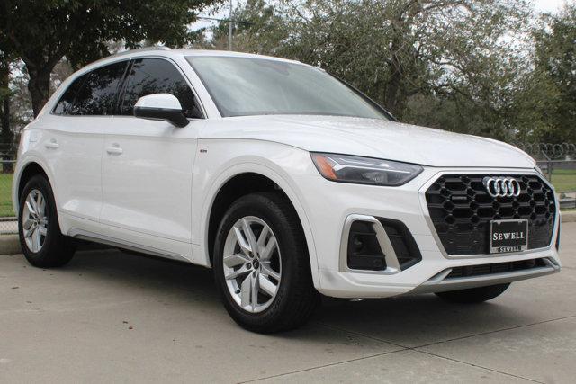 2023 Audi Q5 Vehicle Photo in HOUSTON, TX 77090