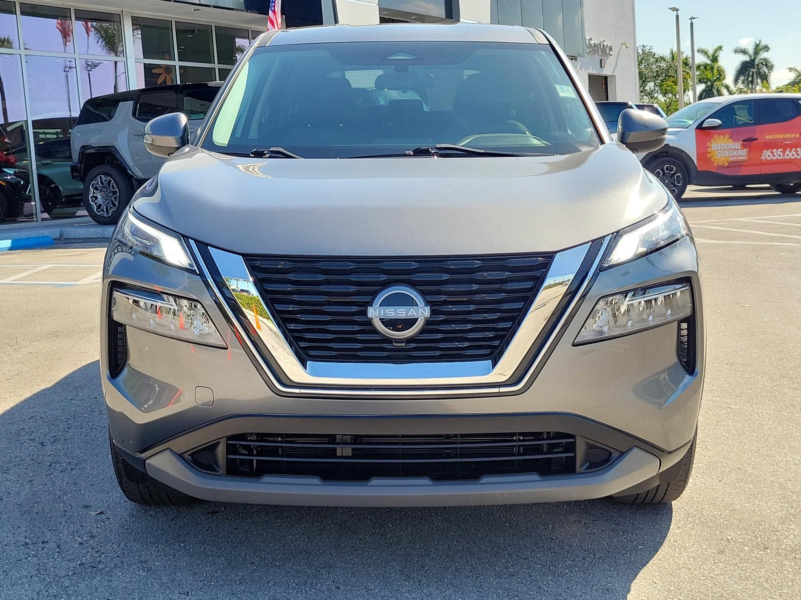 Used 2022 Nissan Rogue SV with VIN 5N1BT3BA5NC691163 for sale in Homestead, FL