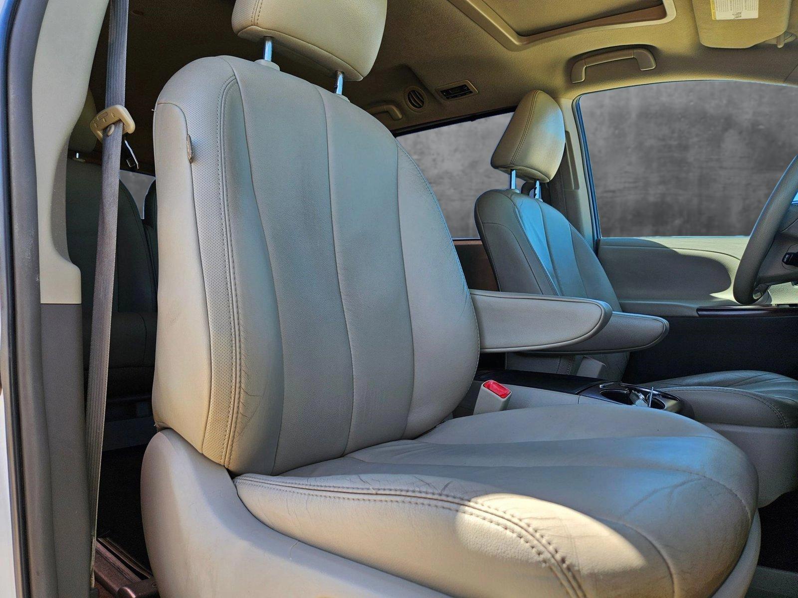 2014 Toyota Sienna Vehicle Photo in WACO, TX 76710-2592