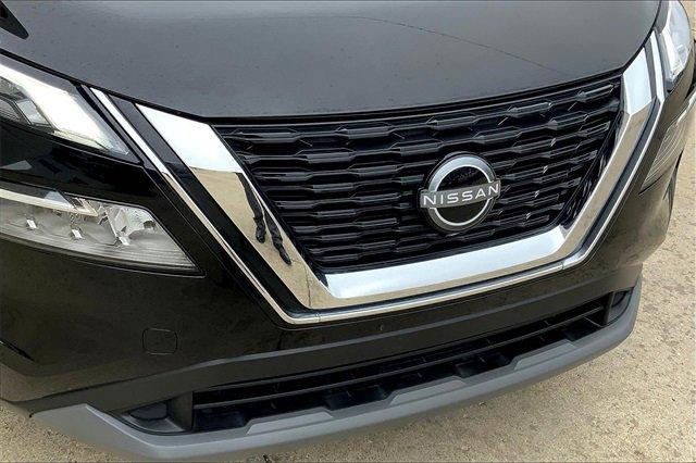 2023 Nissan Rogue Vehicle Photo in TOPEKA, KS 66609-0000