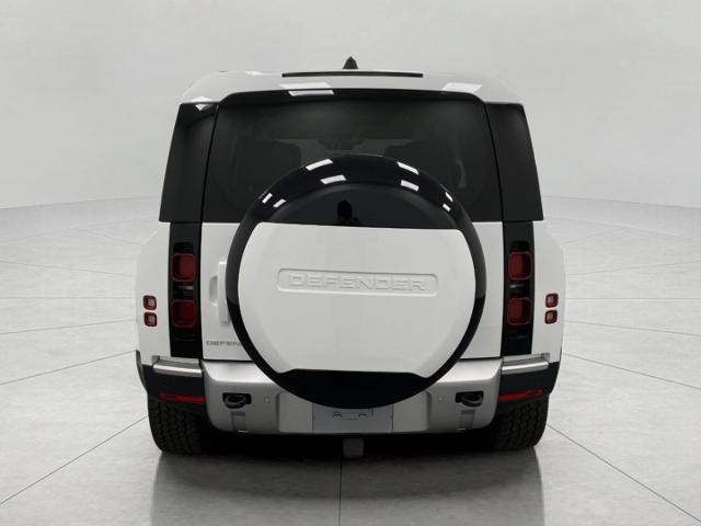 2024 Defender Vehicle Photo in Appleton, WI 54913