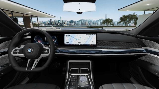 2025 BMW 760i xDrive Vehicle Photo in GRAPEVINE, TX 76051
