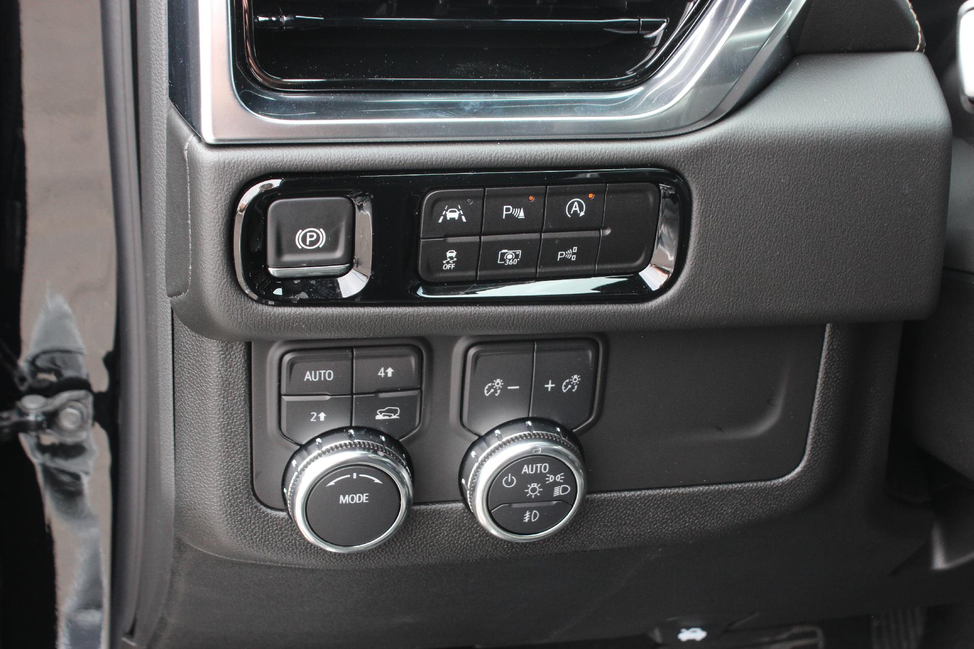2025 GMC Yukon Vehicle Photo in AURORA, CO 80012-4011