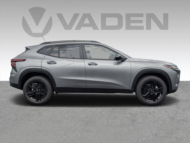 2025 Chevrolet Trax Vehicle Photo in BRUNSWICK, GA 31525-1881