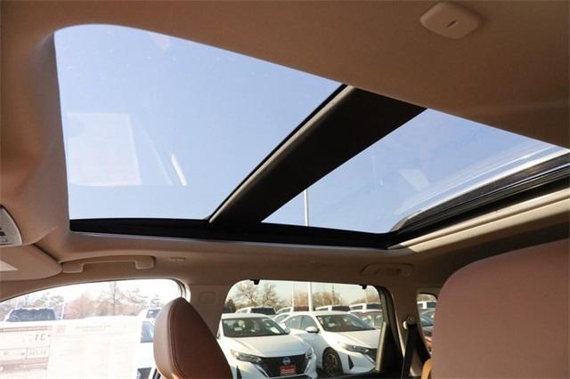 2025 Nissan Rogue Vehicle Photo in Hazelwood, MO 63042