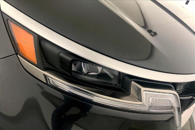2024 Kia Carnival Vehicle Photo in Lees Summit, MO 64086