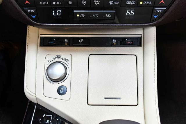 2016 Lexus ES 350 Vehicle Photo in DALLAS, TX 75235