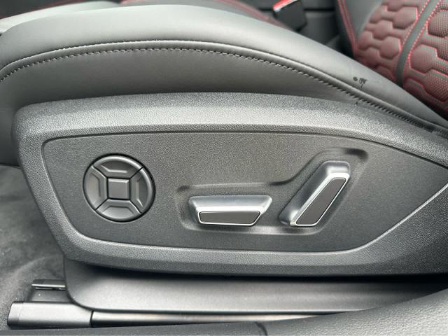 2025 Audi RS 6 Avant Vehicle Photo in HOUSTON, TX 77090