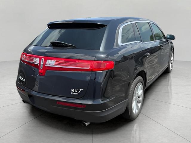 2014 Lincoln MKT Vehicle Photo in Neenah, WI 54956