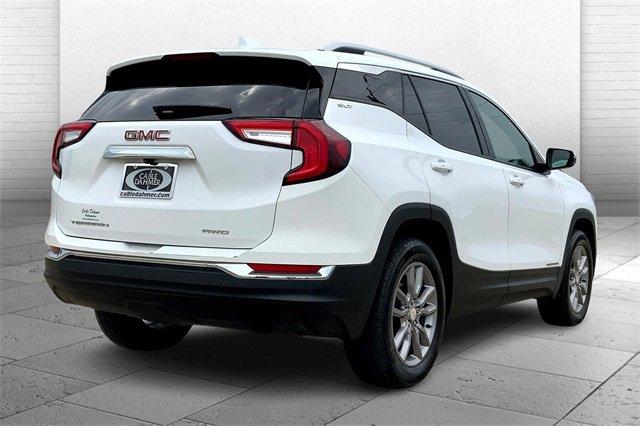 2024 GMC Terrain Vehicle Photo in TOPEKA, KS 66609-0000