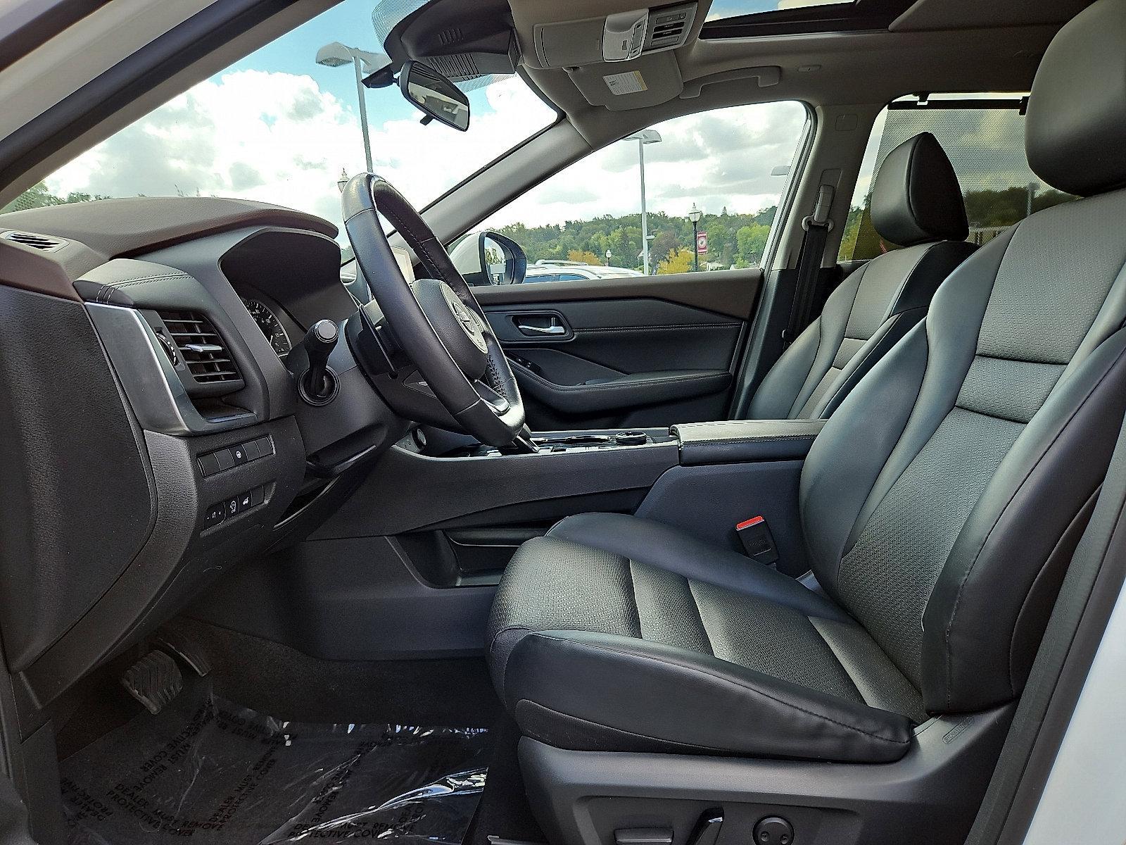 2023 Nissan Rogue Vehicle Photo in Jenkintown, PA 19046