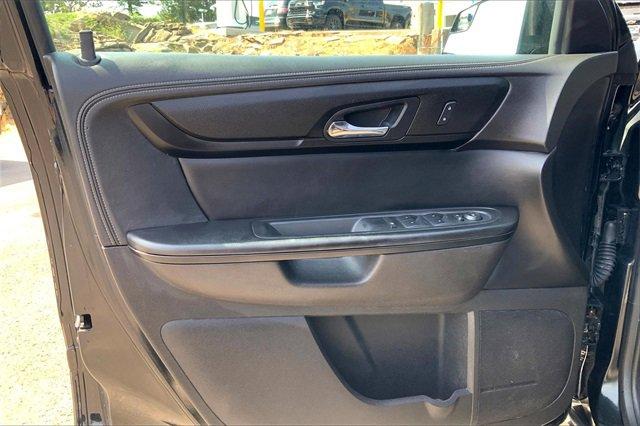 2013 GMC Acadia Vehicle Photo in KANSAS CITY, MO 64114-4502