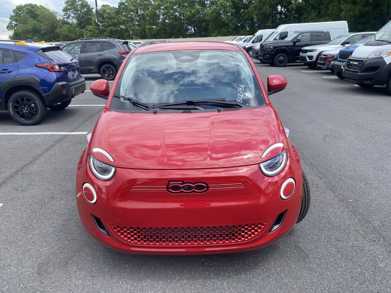 2024 FIAT 500e Vehicle Photo in Mechanicsburg, PA 17050-1707