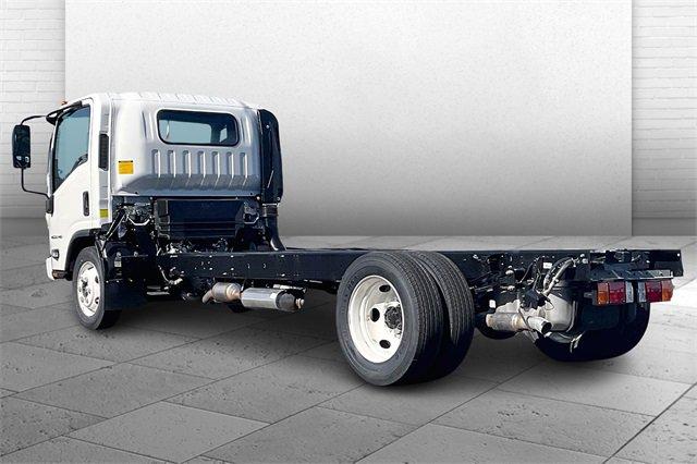 2024 Chevrolet Low Cab Forward 4500 Vehicle Photo in INDEPENDENCE, MO 64055-1314