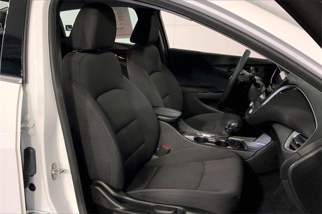 2024 Chevrolet Malibu Vehicle Photo in KANSAS CITY, MO 64114-4545