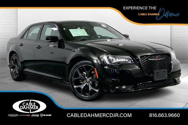 2022 Chrysler 300 Vehicle Photo in Kansas City, MO 64114