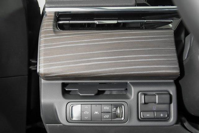 2025 GMC Sierra EV Vehicle Photo in PUYALLUP, WA 98371-4149
