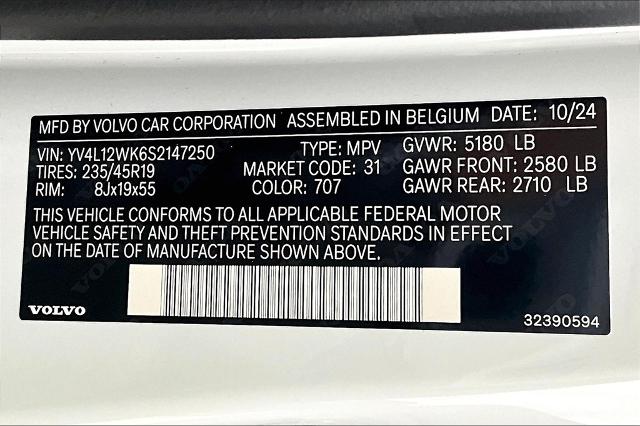 2025 Volvo V60 Cross Country Vehicle Photo in Houston, TX 77007