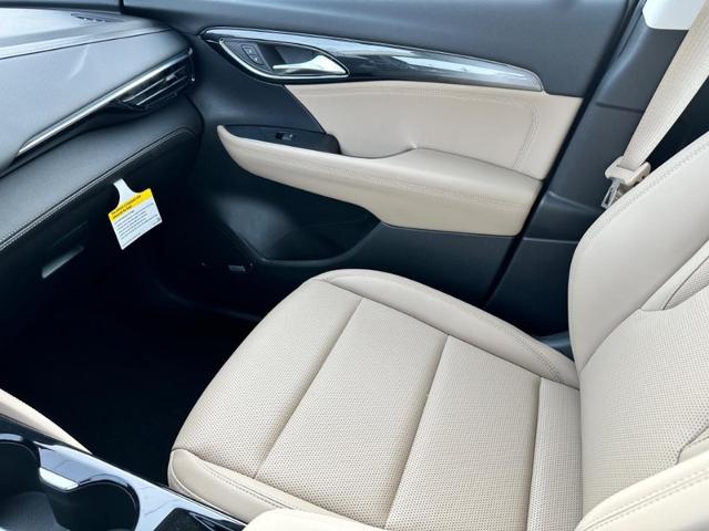 2025 Buick Envision Vehicle Photo in COLUMBIA, MO 65203-3903