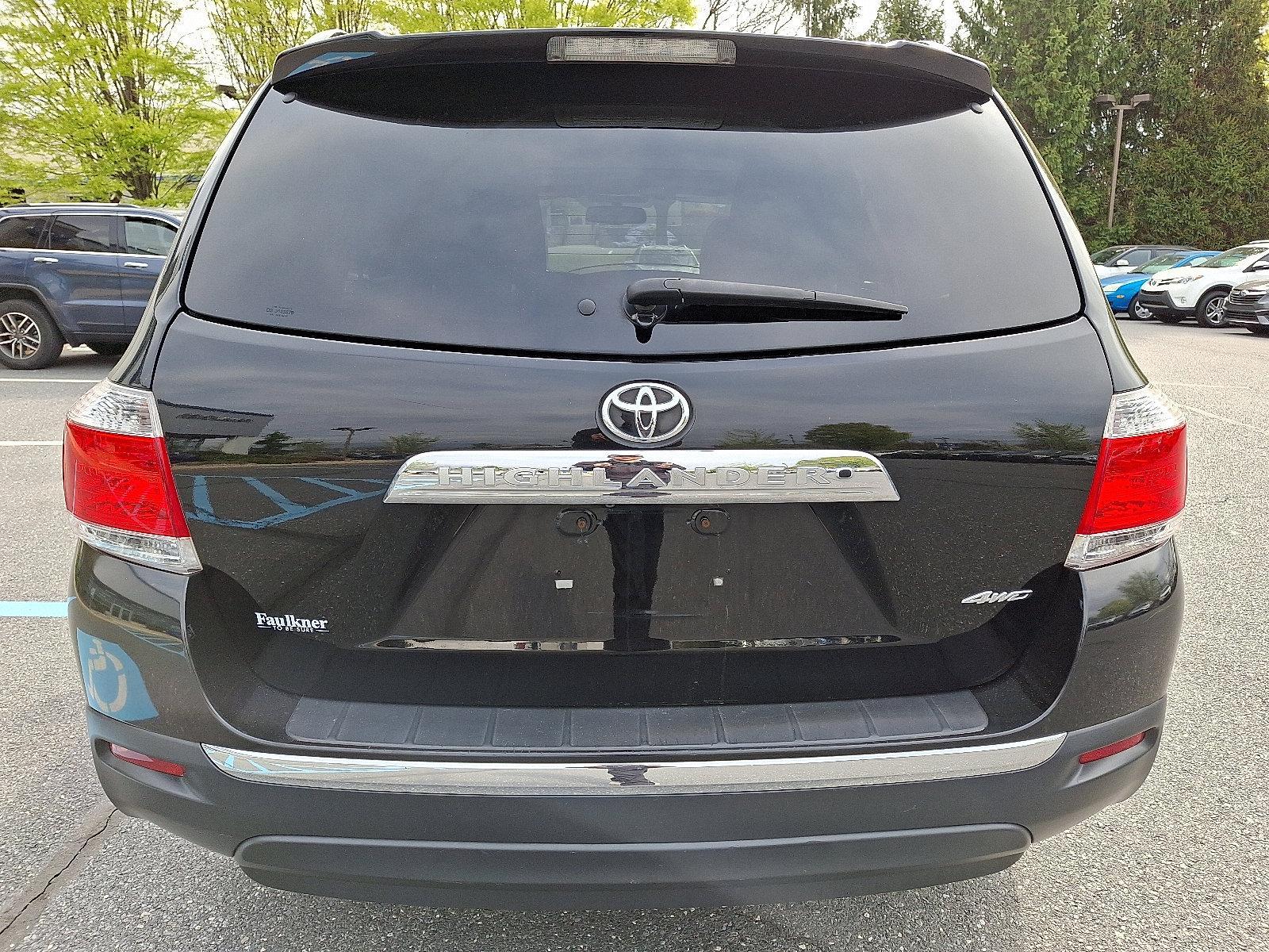 2012 Toyota Highlander Vehicle Photo in BETHLEHEM, PA 18017