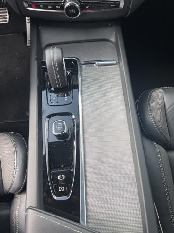 2022 Volvo XC60 Vehicle Photo in Grapevine, TX 76051