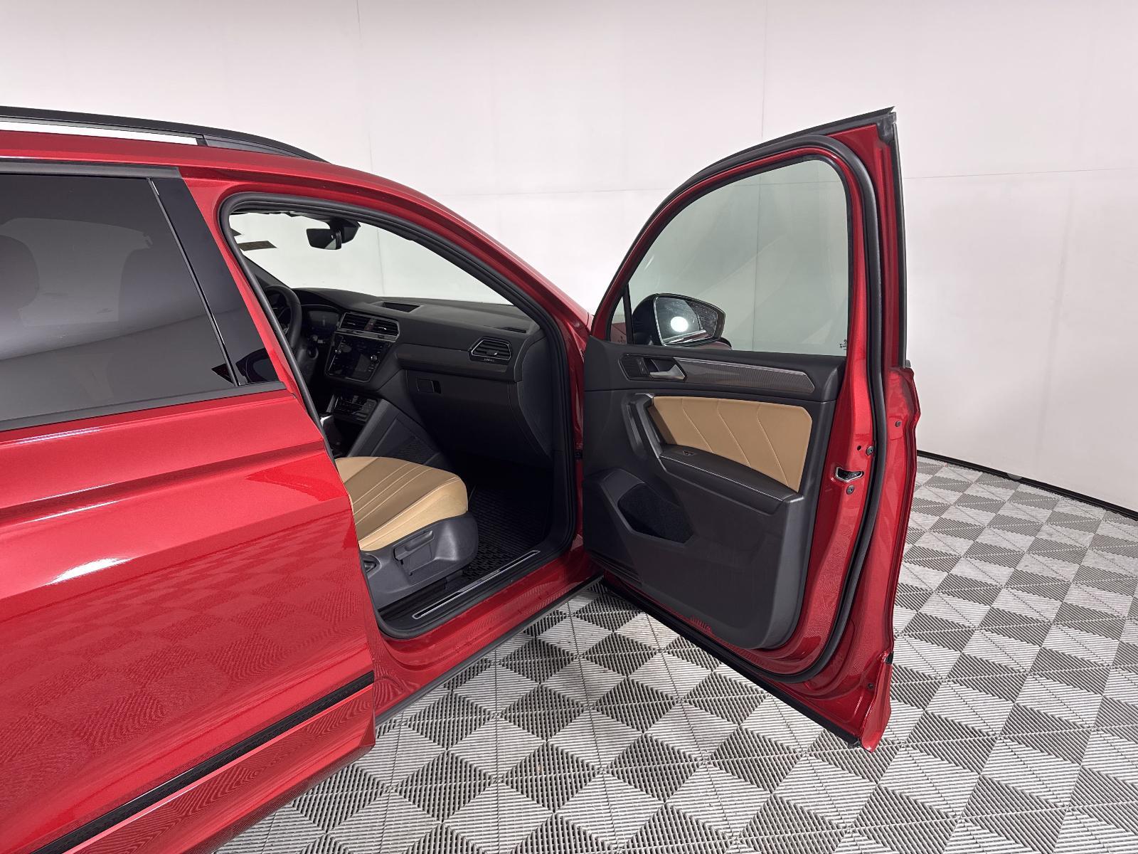 2024 Volkswagen Tiguan Vehicle Photo in Georgetown, TX 78626