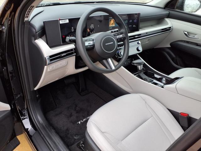 2025 Hyundai TUCSON Vehicle Photo in Peoria, IL 61615