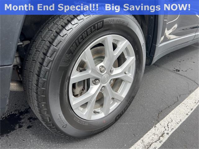 2023 Jeep Grand Cherokee L Vehicle Photo in GREEN BAY, WI 54304-5303
