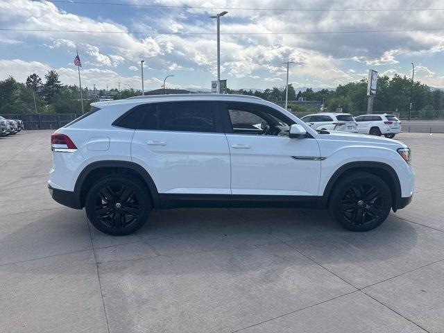 2021 Volkswagen Atlas Cross Sport Vehicle Photo in ENGLEWOOD, CO 80113-6708