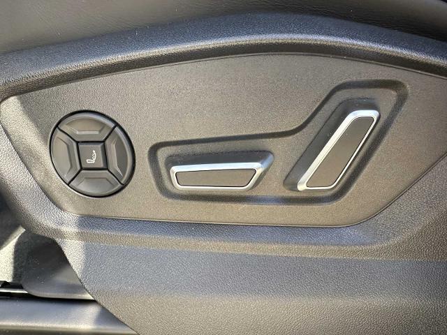 2025 Audi Q7 Vehicle Photo in HOUSTON, TX 77090
