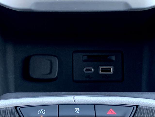 2023 GMC Acadia Vehicle Photo in BEAUFORT, SC 29906-4218