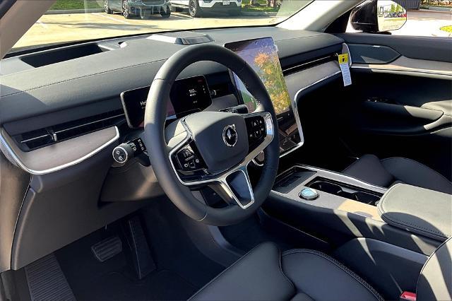 2025 Volvo EX90 Vehicle Photo in Houston, TX 77007