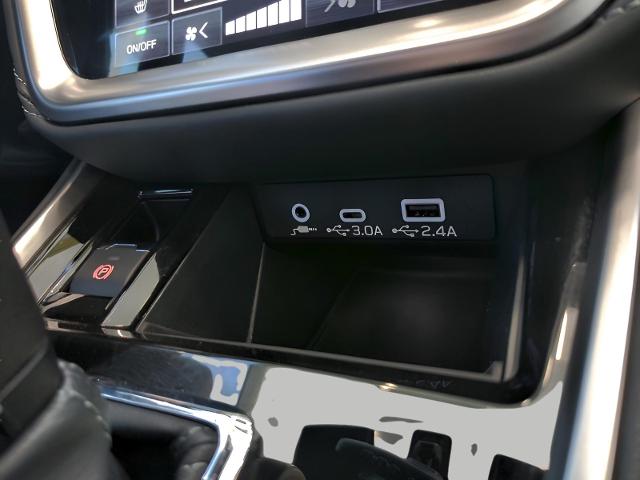 2025 Subaru Outback Vehicle Photo in Green Bay, WI 54304