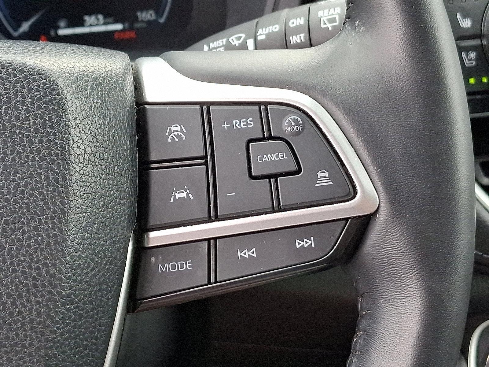 2024 Toyota Grand Highlander Vehicle Photo in Trevose, PA 19053