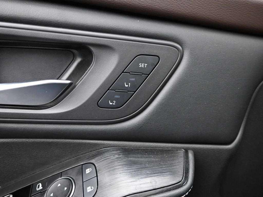 2023 Nissan Rogue Vehicle Photo in Marion, IA 52302