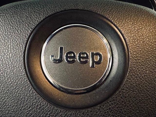 2016 Jeep Grand Cherokee Vehicle Photo in MEDINA, OH 44256-9631