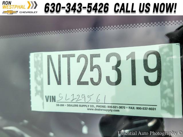 2025 Chevrolet Equinox Vehicle Photo in AURORA, IL 60503-9326