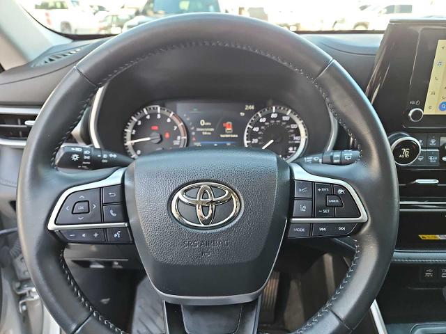 2023 Toyota Highlander Vehicle Photo in SAN ANGELO, TX 76903-5798