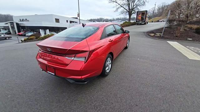 2022 Hyundai ELANTRA Vehicle Photo in Pleasant Hills, PA 15236