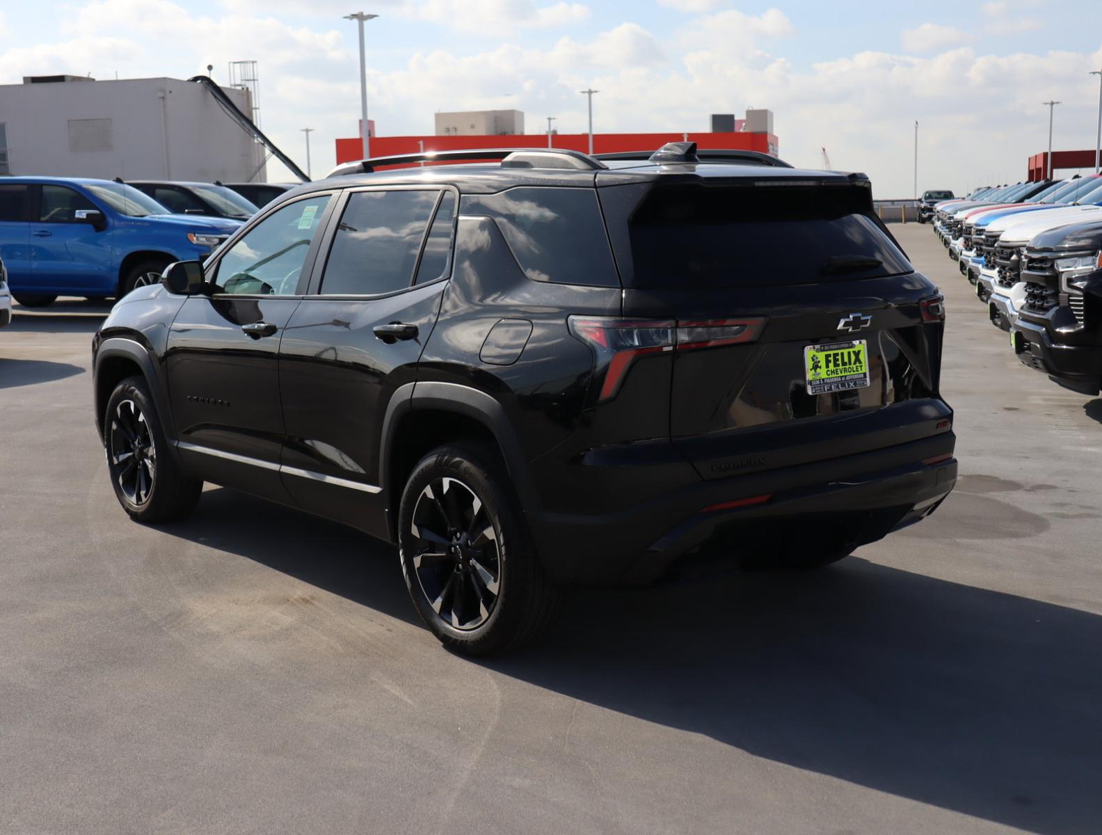 2025 Chevrolet Equinox Vehicle Photo in LOS ANGELES, CA 90007-3794