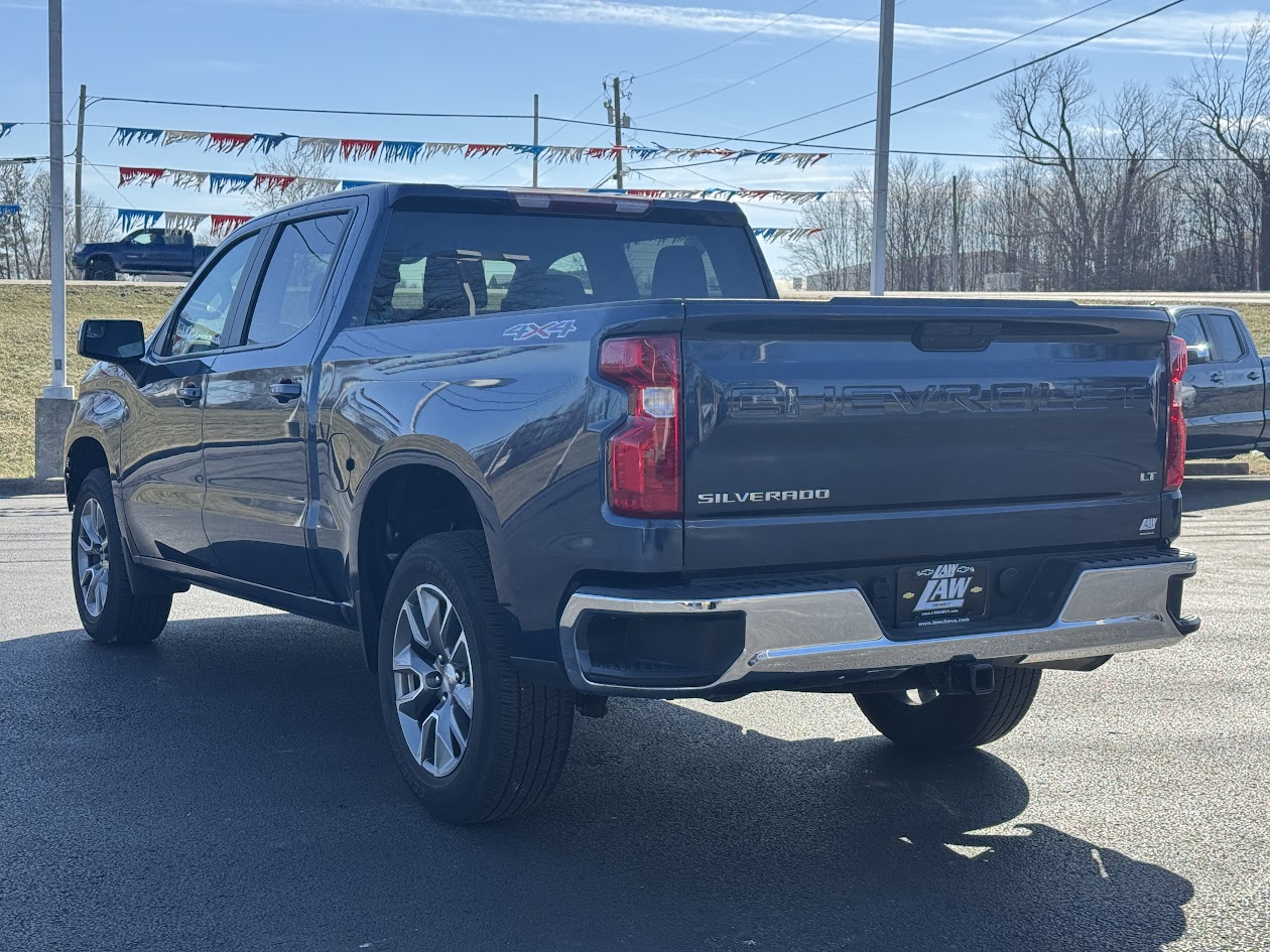 2022 Chevrolet Silverado 1500 LTD Vehicle Photo in BOONVILLE, IN 47601-9633