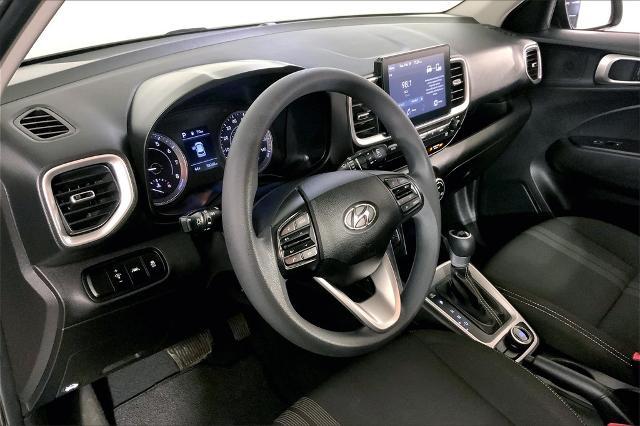 2020 Hyundai VENUE Vehicle Photo in Lees Summit, MO 64086