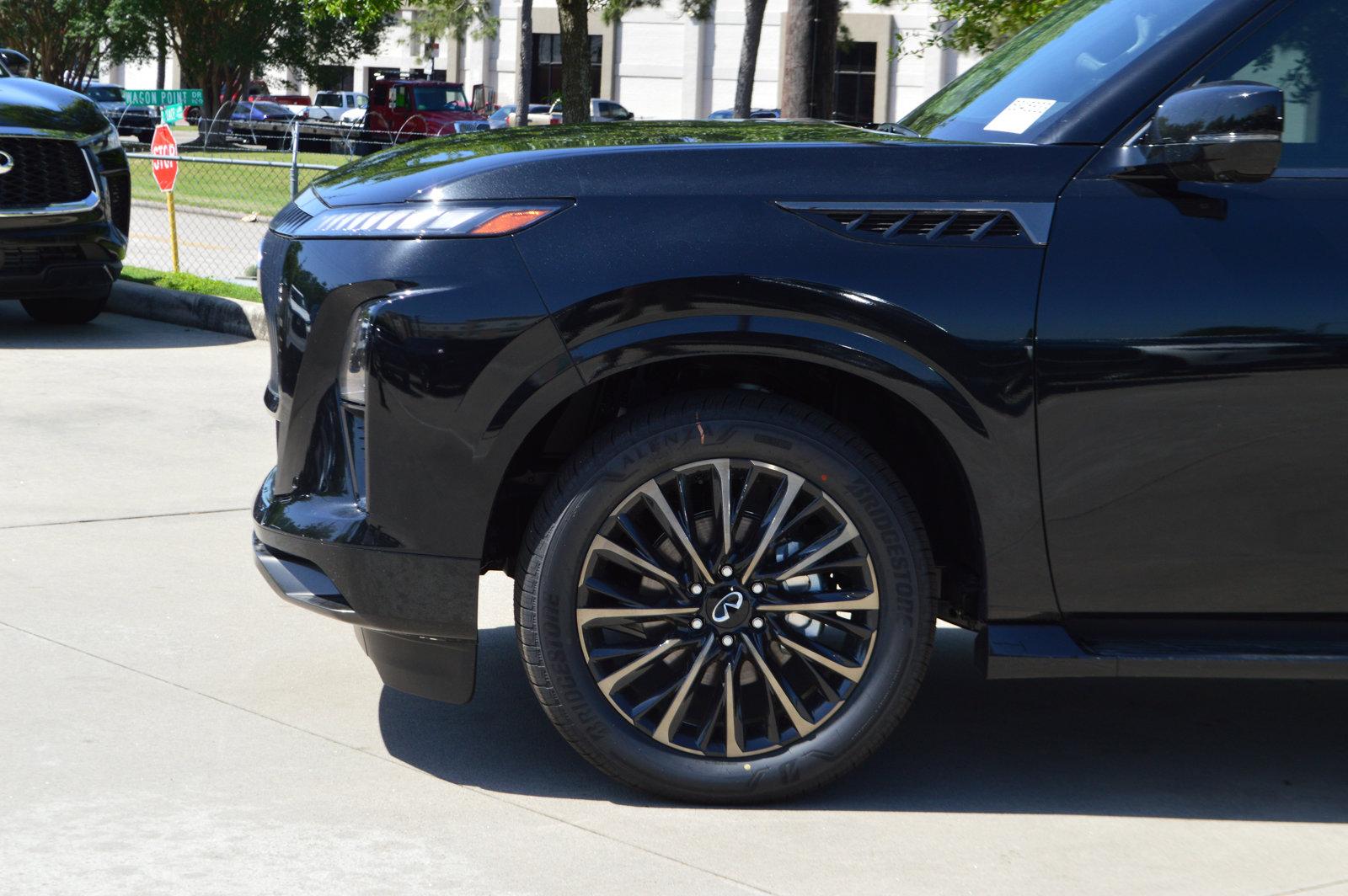 2025 INFINITI QX80 Vehicle Photo in Houston, TX 77090