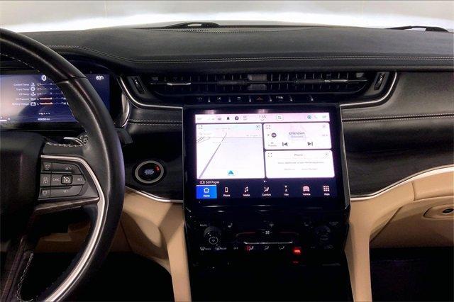 2022 Jeep Grand Cherokee L Vehicle Photo in KANSAS CITY, MO 64114-4502