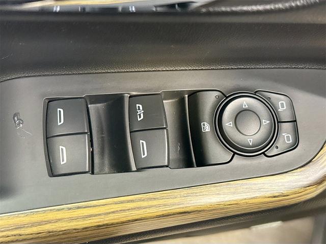 2017 GMC Acadia Vehicle Photo in EVERETT, WA 98203-5662