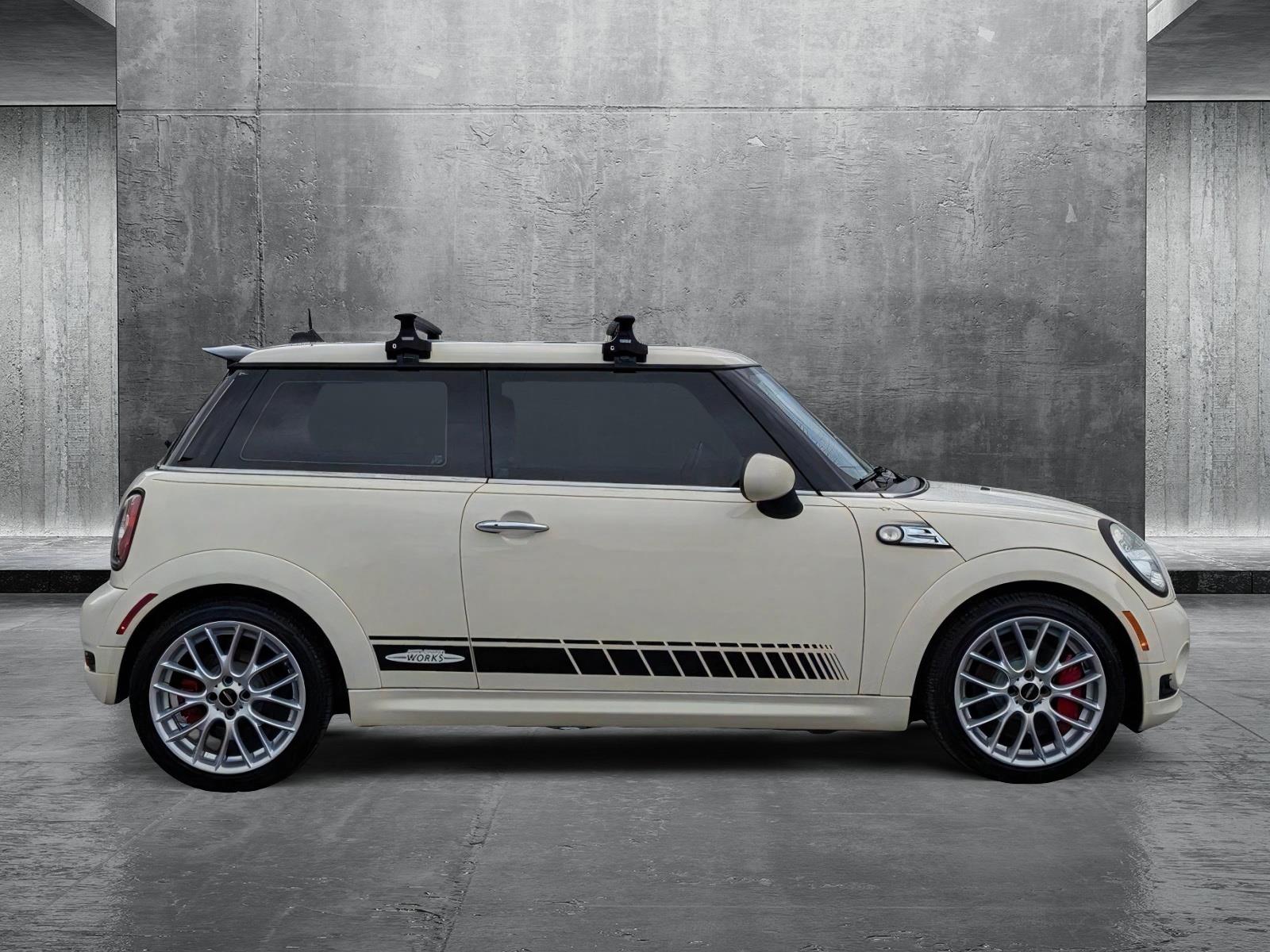 2009 MINI John Cooper Works Hardtop Vehicle Photo in Spokane Valley, WA 99212